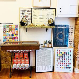 Photo by Les Traits Français in Toulouse, France with @lesfemmesabarbes, @aycactus, @lamajoretteamoustache, @l_essaim_de_la_reine, @montresroutine, @umai.natural, @lepigeonpigeon, and @les_traits_francais.